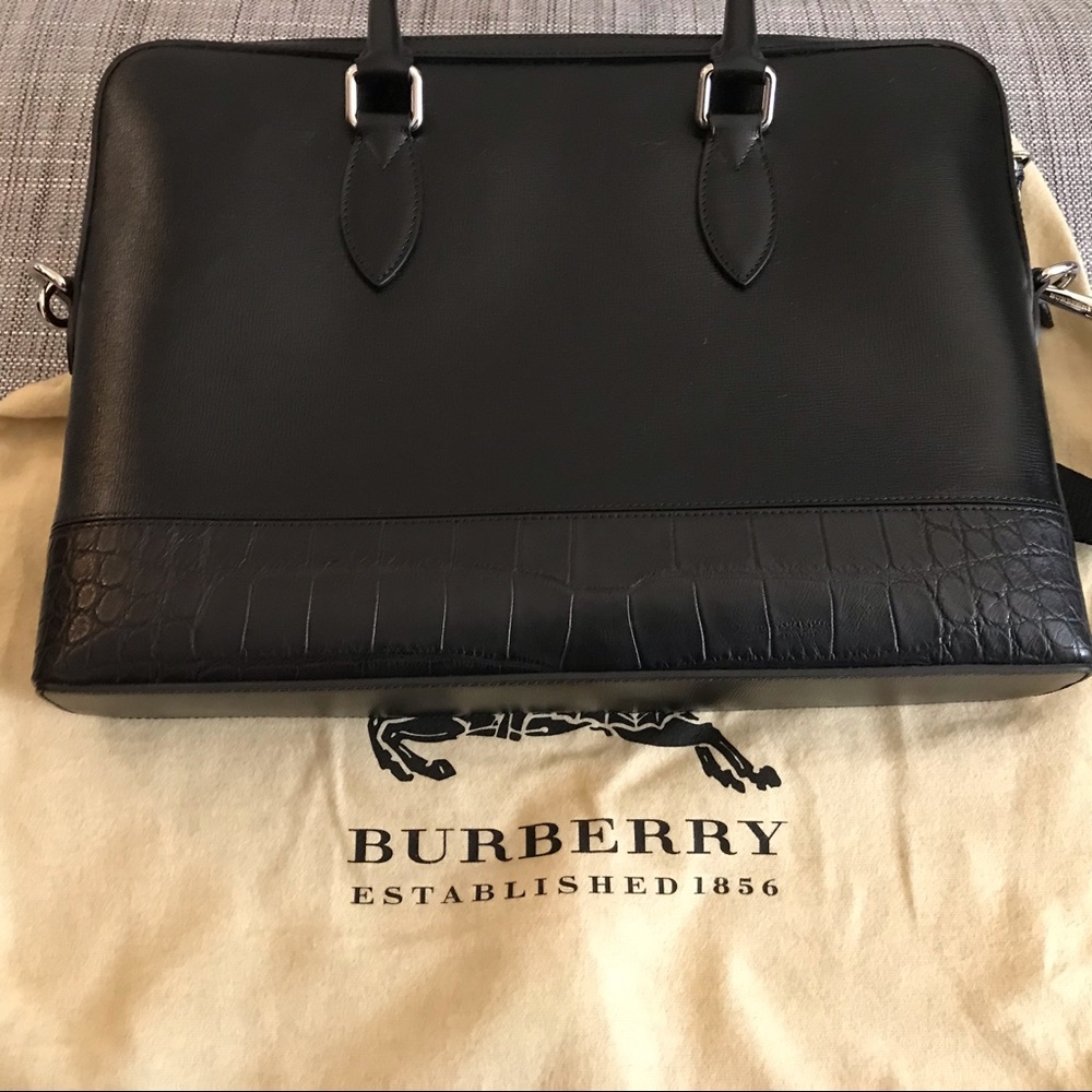 Burberry Slim Barrow Bag in Leather & Alligator! - Picture 13 of 15